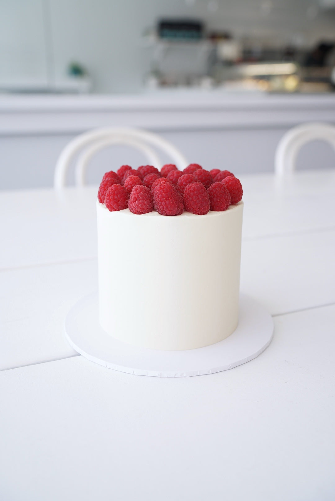 Raspberry cloud cake