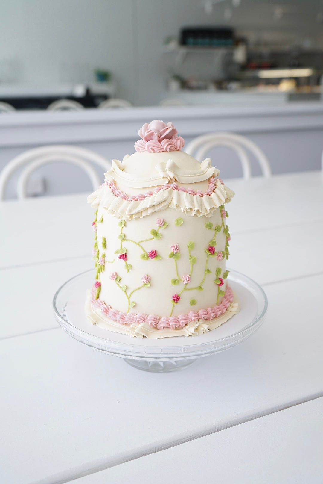 Petite Garden Lambeth Cake