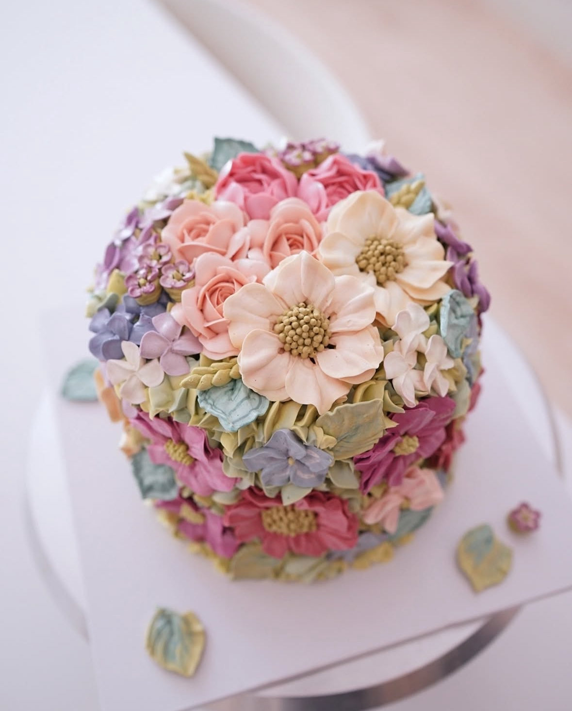 Floral garden cake (6inch) image 0